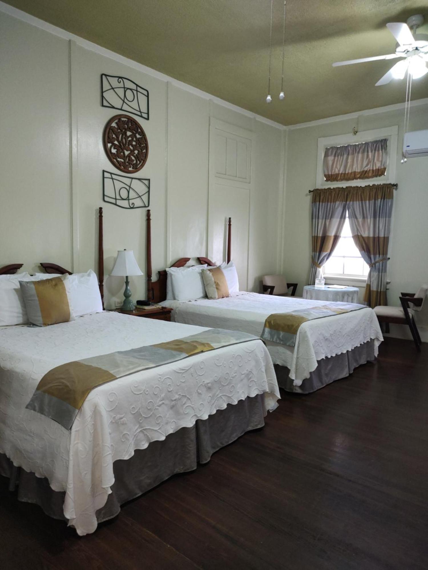 The Great House Inn Belize City Buitenkant foto